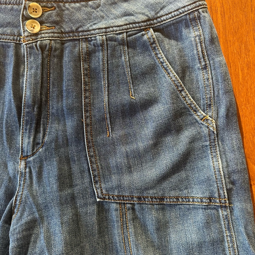 Pilcro by Anthropologie Wide Leg Cropped Jeans- size 30 - Picture 9 of 9